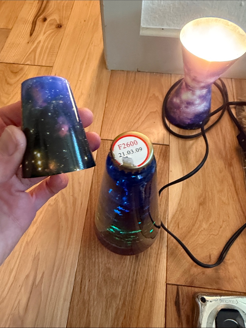Galaxy Star Glitter Lava Lamp - Multicolor - Picture 4 of 5
